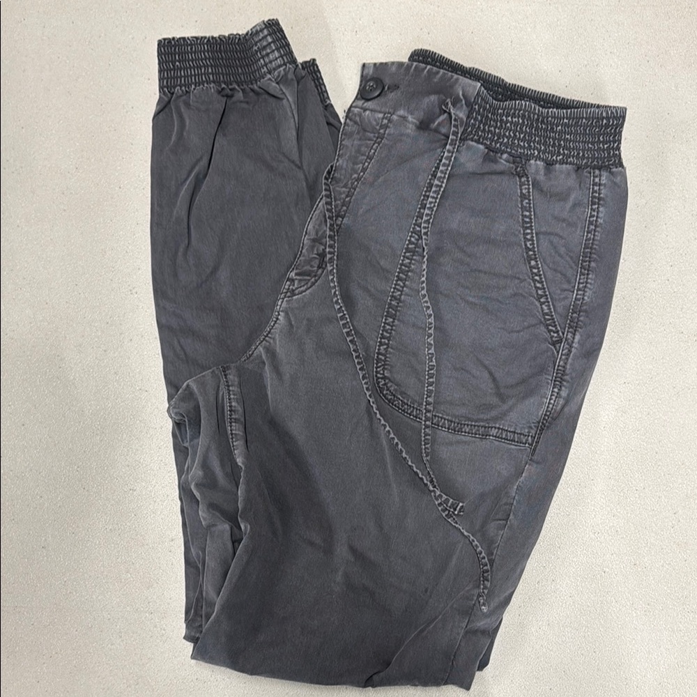 AE joggers. EUC size 14